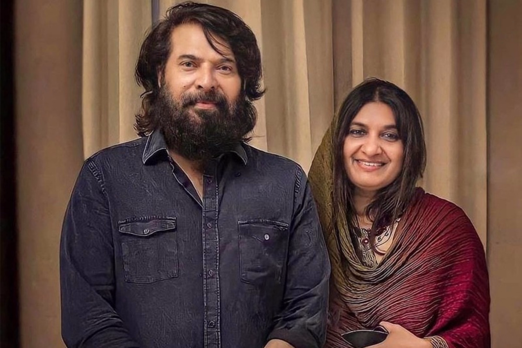   മമ്മൂട്ടി സുൽഫത്ത് ദമ്പതികള്‍ക്കിന്ന്   42-ാം വിവാഹ വാര്‍ഷികം  