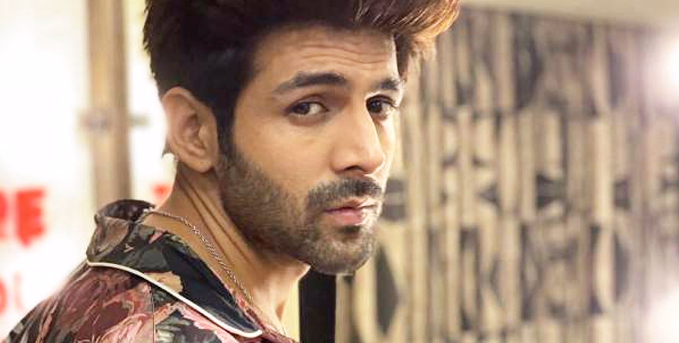 കാര്‍ത്തിക് ആര്യനും സച്ചിന്റെ മകളും പ്രണയത്തിലോ?