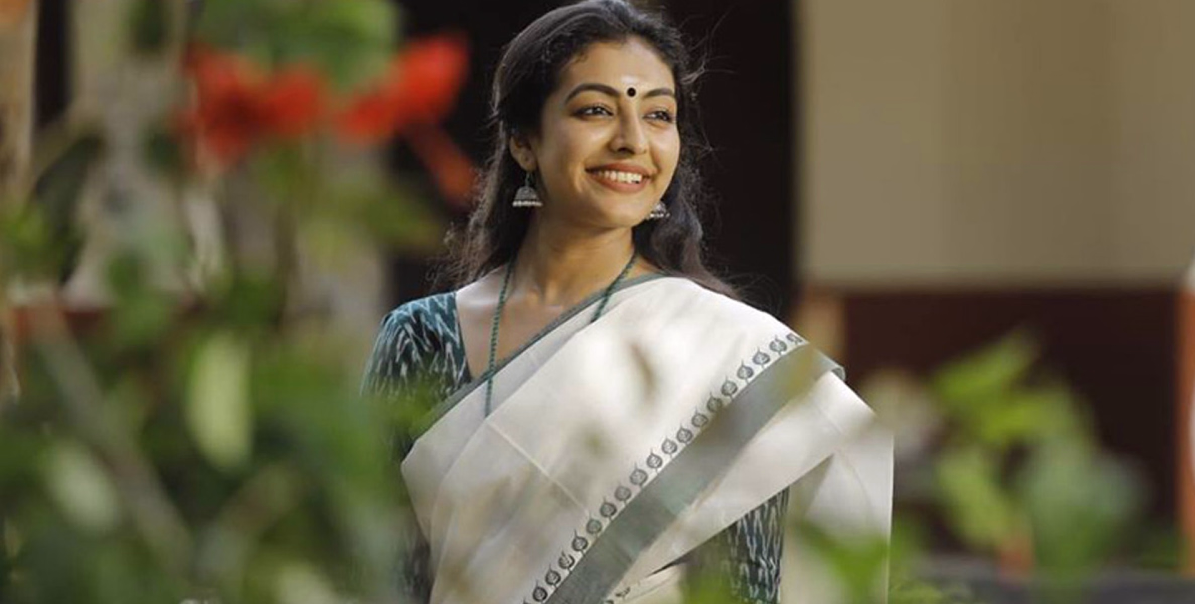 ദിലീപ് കുറ്റക്കാരനല്ലെങ്കിൽ നടനൊപ്പം സിനിമ ചെയ്യും; ദുര്‍ഗ കൃഷ്ണ