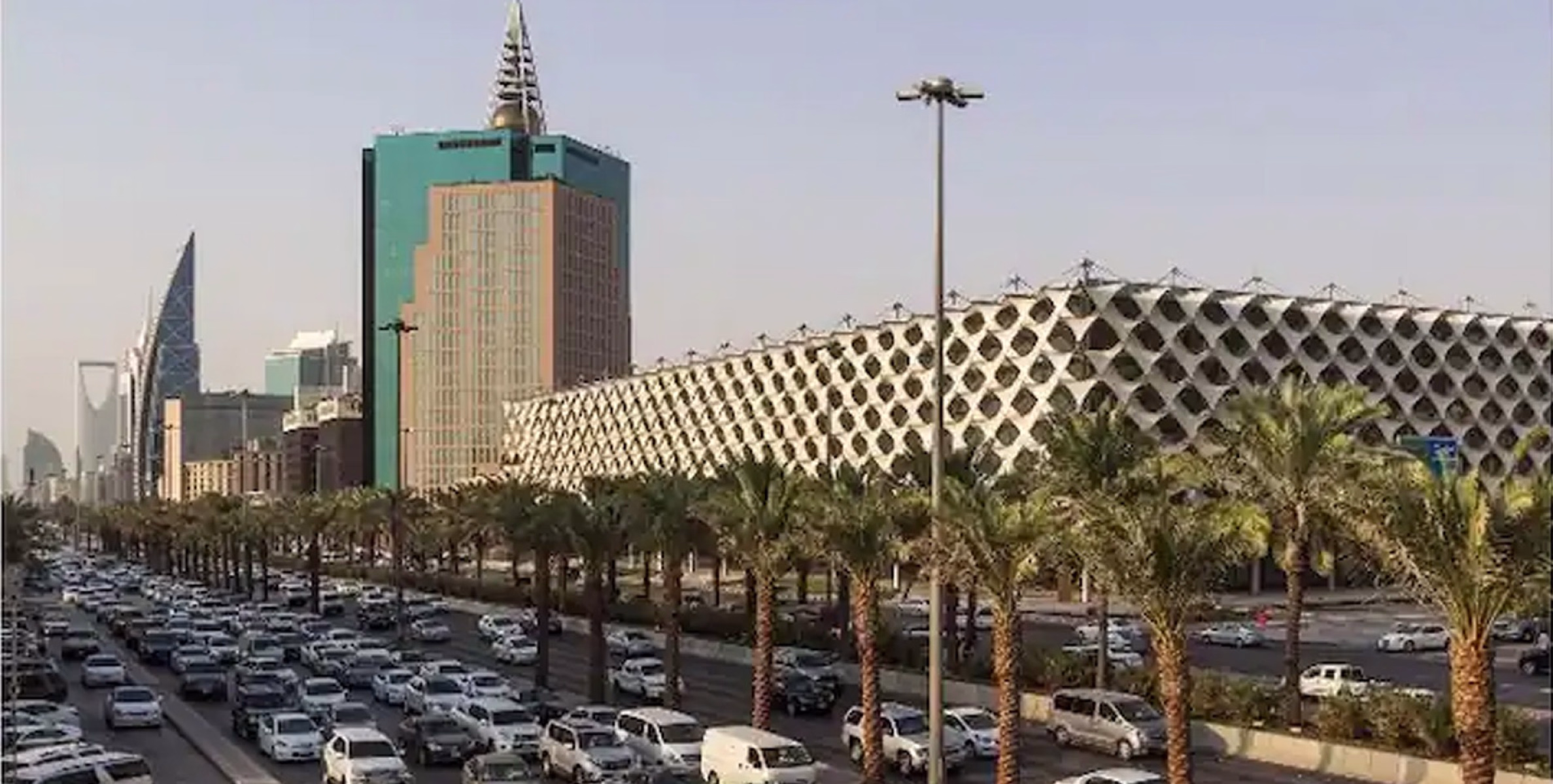 നിശ്ചിത സമയത്തിനകം രാജ്യം വിടാത്ത വിദേശ വാഹനങ്ങള്‍ക്ക് പിഴ ചുമത്തുമെന്ന് സൗദി