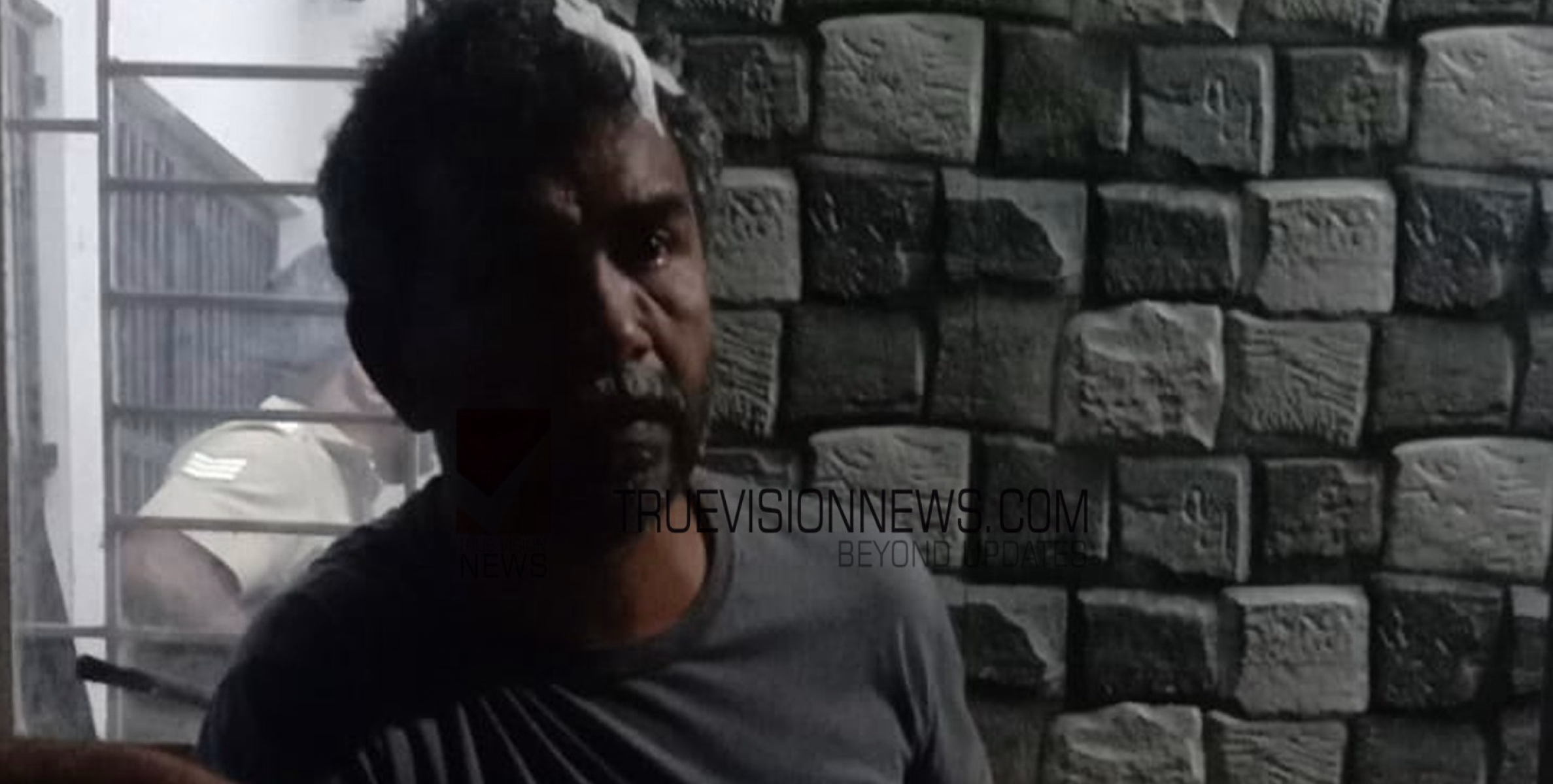 #attack | കുറ്റ്യാടിയിൽ ഓട്ടോ ഡ്രൈവർക്ക് നേരെ ആക്രമണം 