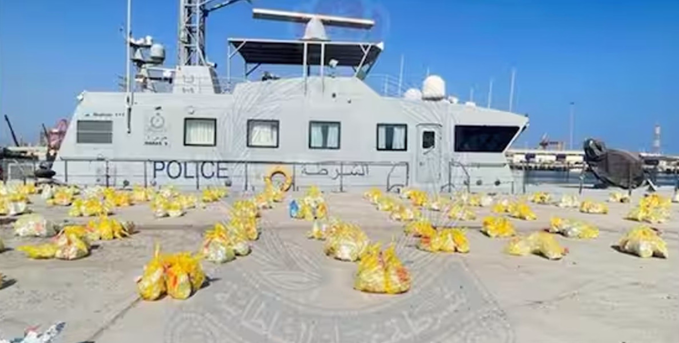 #drugs | ഒമാനിലെ ദോഫാറിൽ വൻ മയക്കു മരുന്ന് വേട്ട; മൂന്നു പേർ കോസ്റ്റ് ഗാർഡ് പൊലീസിന്റെ പിടിയിൽ