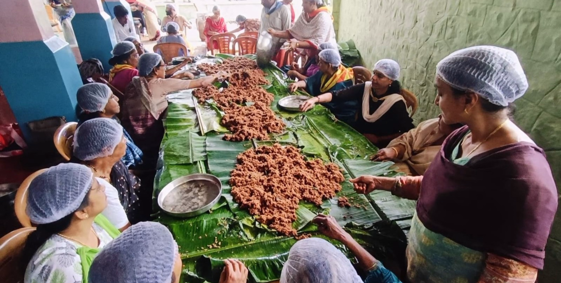 1000 കോക്കനട്ട് ബർഫ്യൂ ഒരുക്കി പിണറായി സത്യസായി സേവാ സംഘടന