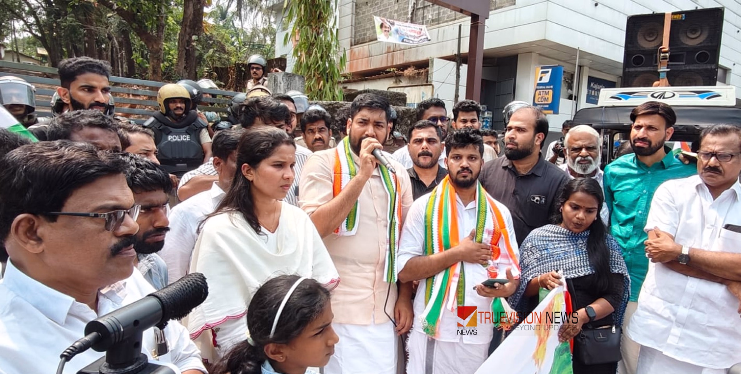 നാട്ടിൽ മനുഷ്യർക്ക് ജീവിക്കണം; 'വന്യജീവി ആക്രമണങ്ങൾക്ക് തിരഞ്ഞെടുപ്പിൽ മറുപടി നൽകും'; സർക്കാരിനെതിരെ -കെ.എം. അഭിജിത്ത്