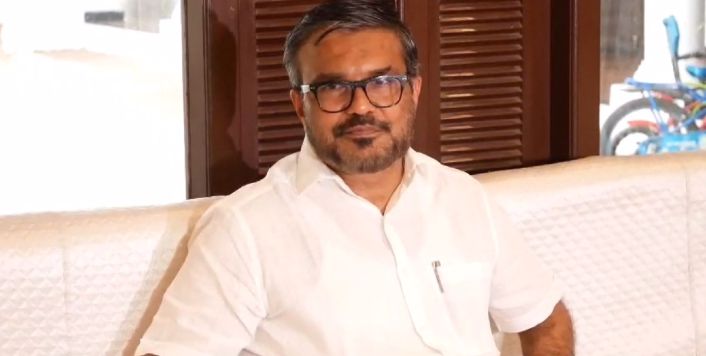 ബാർ സമയമാറ്റം പ്രതിപക്ഷത്തിന് നേരത്തെ അറിയാമായിരുന്നു ,അനാവശ്യ വിവാദമെന്ന്  എം ബി രാജേഷ്