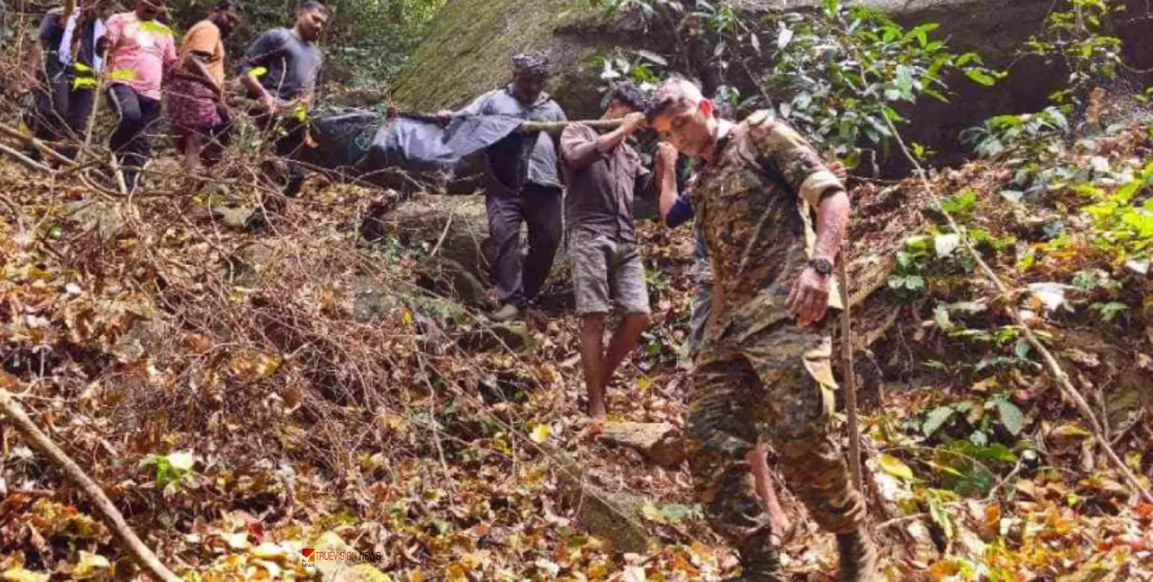 കരിമ്പുഴ ഉൾവനത്തിൽ അഴുകിയ നിലയിൽ കണ്ടെത്തിയ മൃതദേഹം ഇന്ന് പോസ്റ്റ്‌മോർട്ടം ചെയ്യും; മരണകാരണം വ്യക്തമായിട്ടില്ല 
