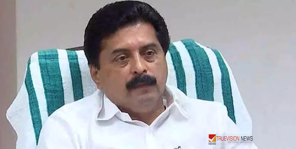 മാസപ്പിറവി ദൃശ്യമായില്ല; കേരളത്തില് റമദാന് ഒന്ന് വ്യാഴാഴ്ച