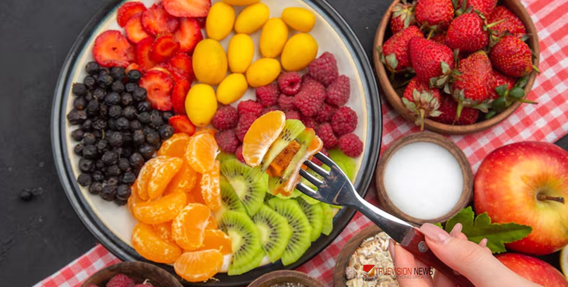  വേനൽച്ചൂടിനെ തോൽപ്പിക്കാൻ ഈ അഞ്ച് ഭക്ഷണങ്ങൾ; ശരീരത്തെ ഉള്ളിൽ നിന്ന് തണുപ്പിക്കാം