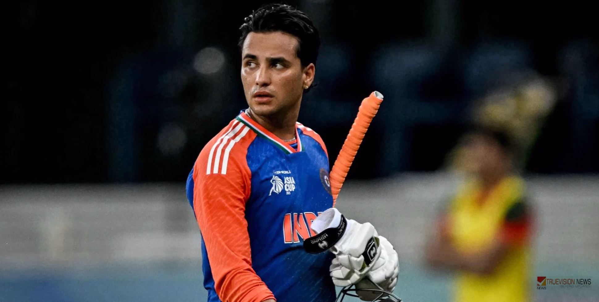 'അഭിഷേകിനെ പേടിയുണ്ടെങ്കിൽ അത് അവന്റെ അംഗീകാരം'; യുവതാരത്തിന് പൂർണ്ണ പിന്തുണയുമായി ബാറ്റിംഗ് പരിശീലകൻ