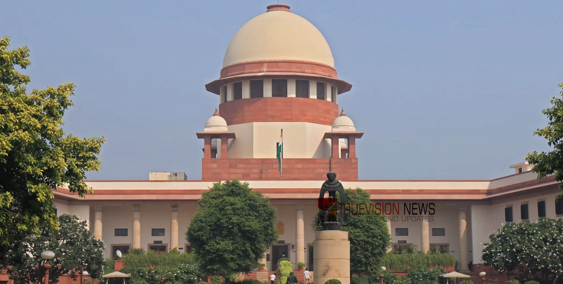 നവകേരള സർവ്വേ; ഹൈക്കോടതി ഉത്തരവിനെതിരെ സുപ്രീംകോടതിയെ സമീപിച്ച് സംസ്ഥാന സർക്കാർ