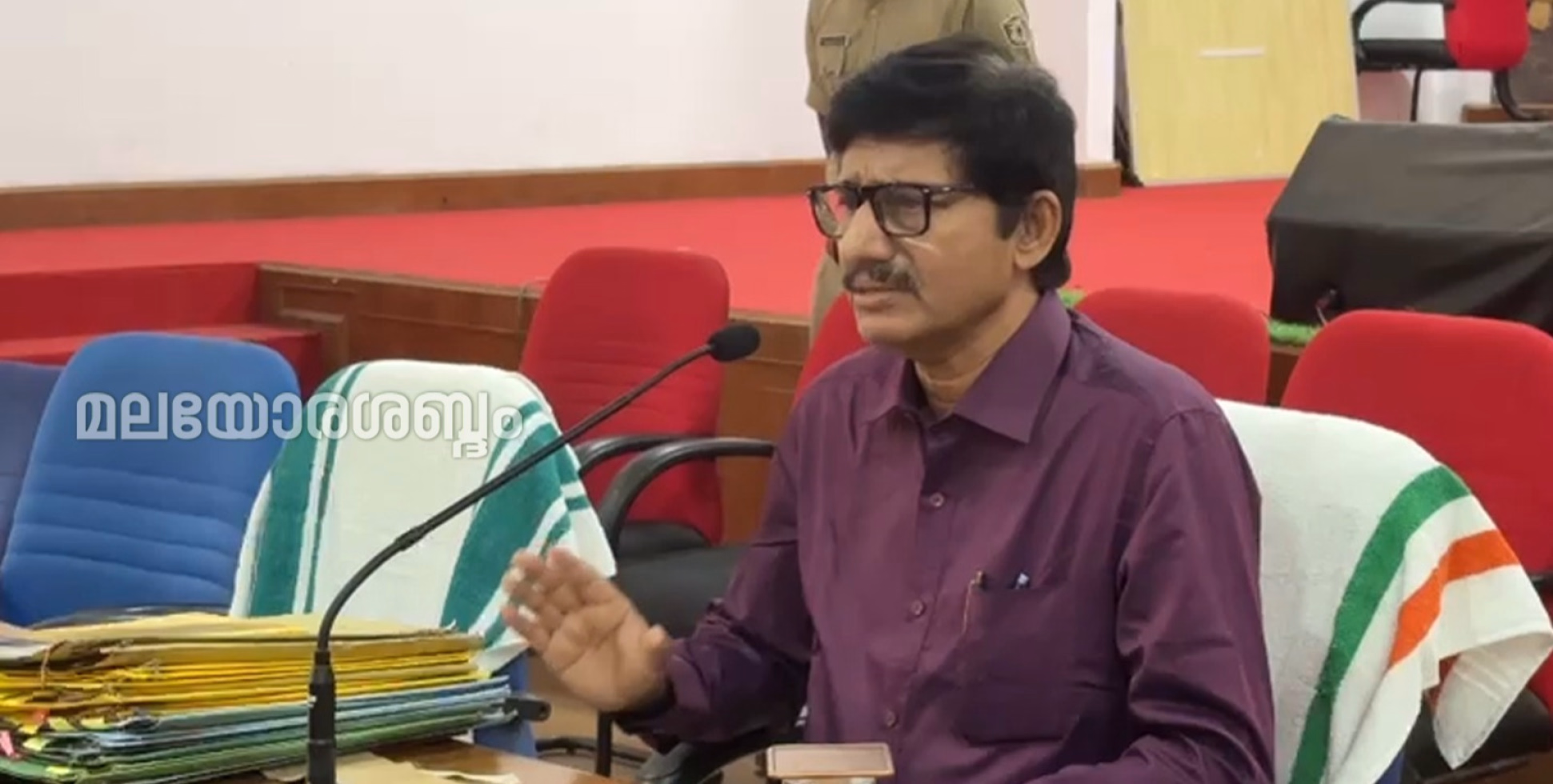  വിവരാവകാശ അപേക്ഷകൾ സ്വീകരിക്കുന്നതിന് പ്രത്യേക സമയം നിശ്ചയിക്കുന്നത് നിയമവിരുദ്ധം : വിവരാവകാശ കമീഷണർ